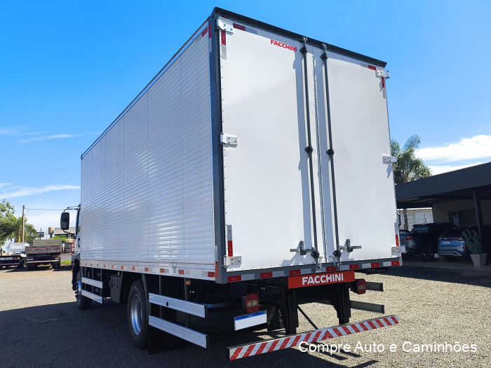 Volkswagen 17-190 Constellation 2020/2021 à venda em Catanduva