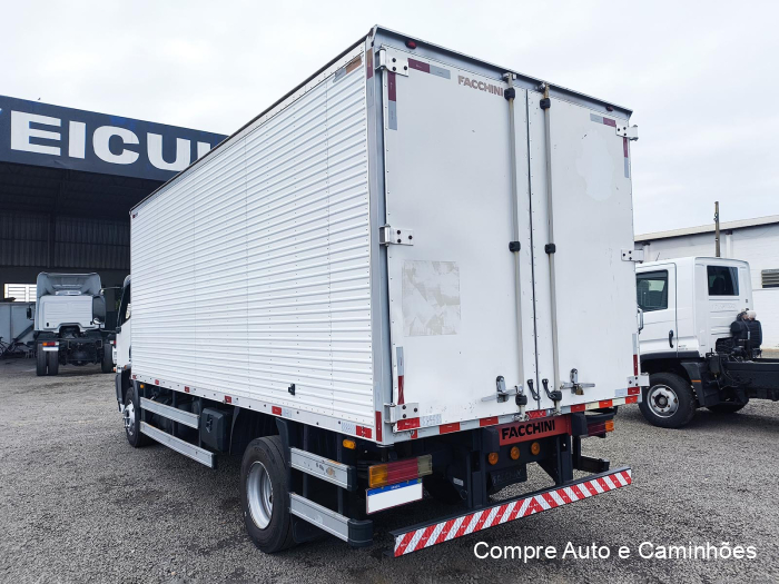 Mercedes-benz Accelo 1016 2015/2015 à venda em Catanduva
