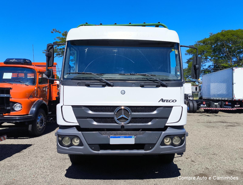 Mercedes-benz Atego 1719 2014/2014 à venda em Catanduva
