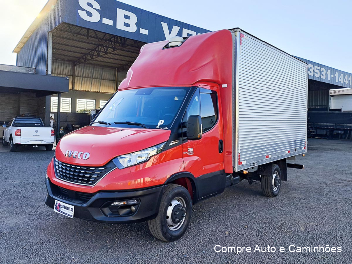 Iveco Daily 35-150cs 2020/2021 à venda em Catanduva