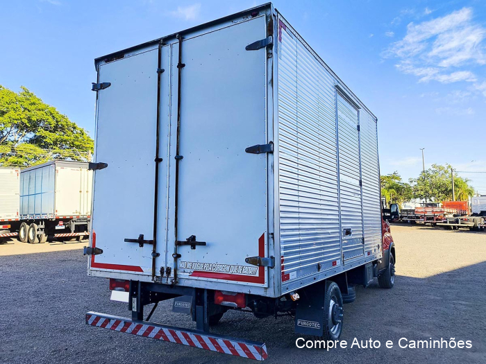 Iveco Daily 35-150cs 2020/2021 à venda em Catanduva